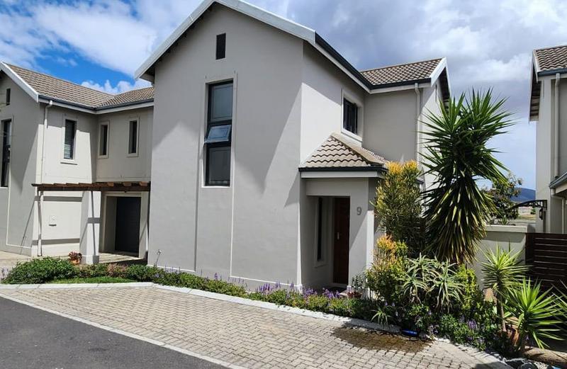 3 Bedroom Property for Sale in Graanendal Western Cape